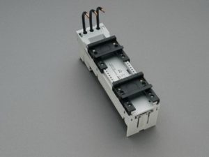 ADAPTER 32A